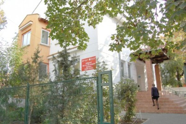 Un minor fugit din Adăpostul de zi şi de noapte, prins la furat pe plajă